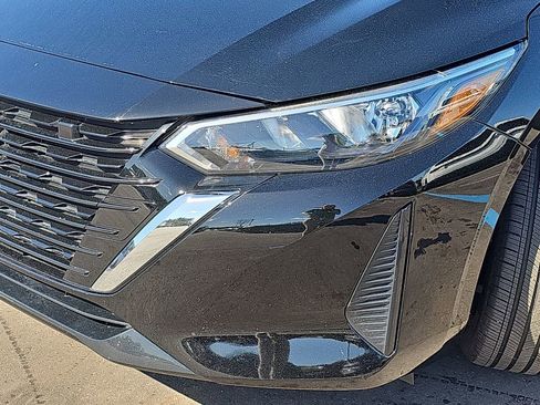 Used 2024 Nissan Sentra SV w/ SV Premium Package image 34