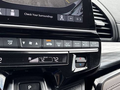 Used 2025 Honda Odyssey Elite image 44
