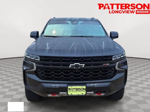 Used 2023 Chevrolet Tahoe Z71 w/ Luxury Package AWD/4WD image 3