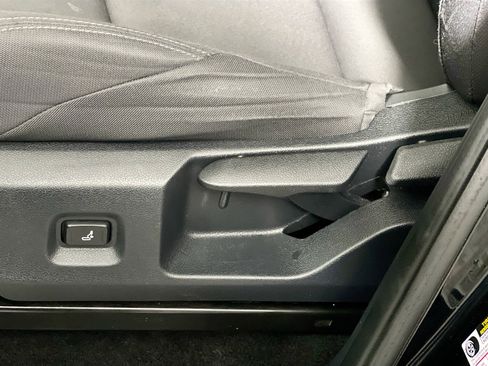 Used 2024 Toyota Tacoma SR5 RWD image 15