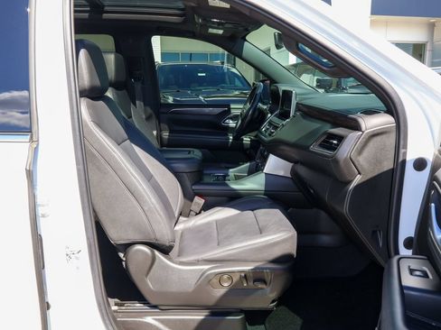 Used 2022 Chevrolet Tahoe LT w/ LT Signature Plus Package AWD/4WD image 32
