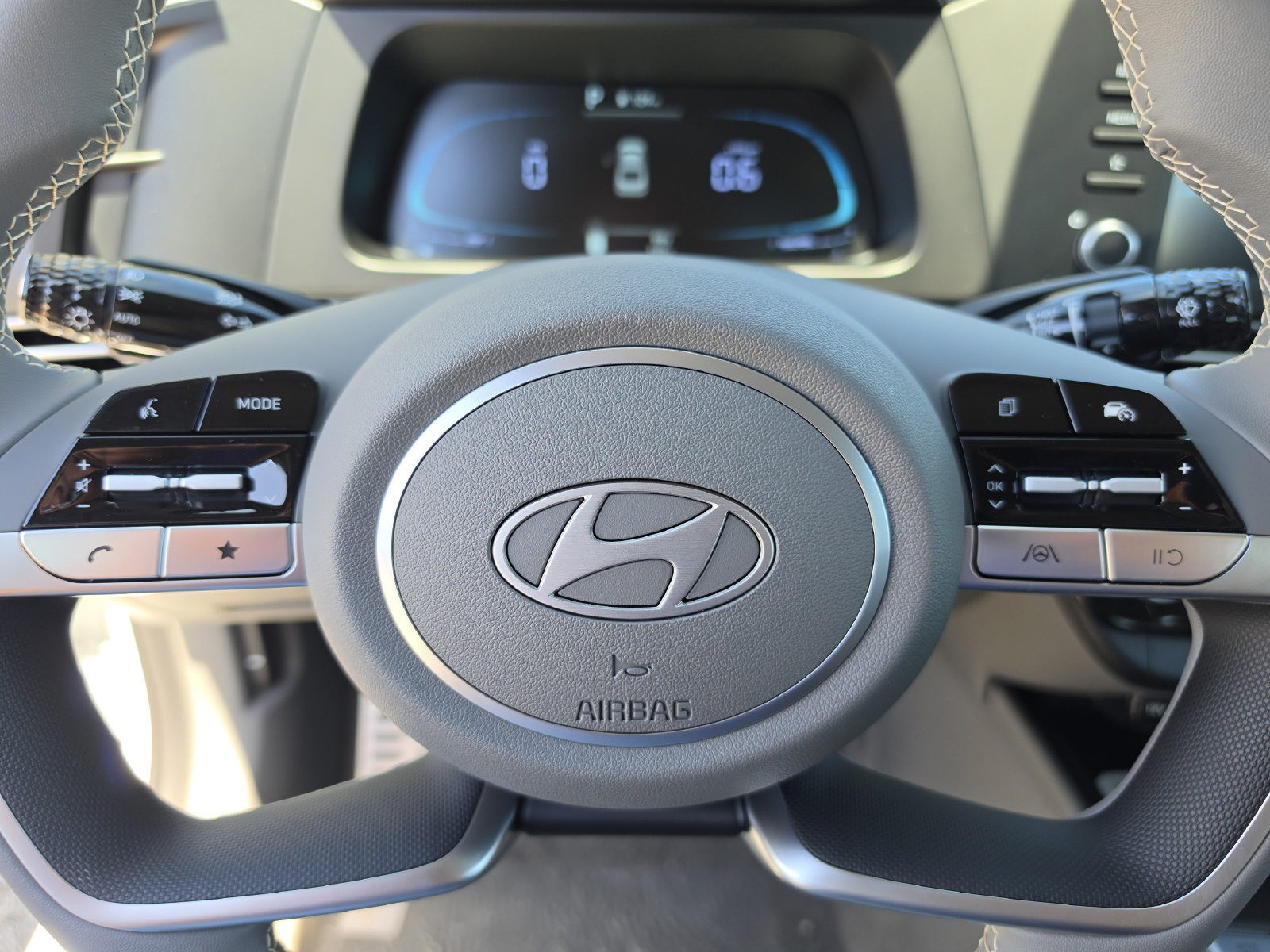 New 2026 Hyundai Elantra Sport w/ Cargo Package FWD image 30