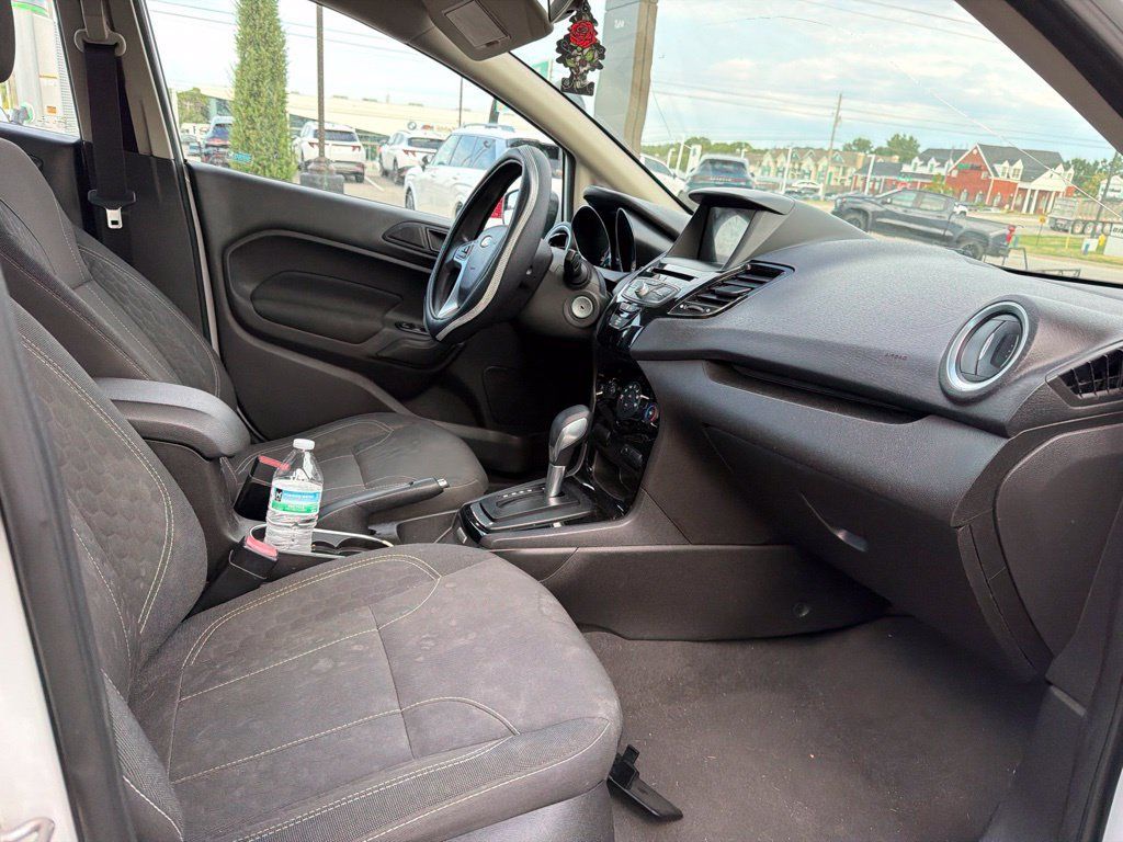 Used 2019 Ford Fiesta SE w/ Equipment Group 201A FWD image 13