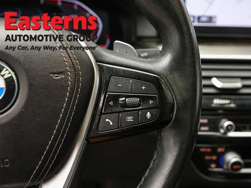 Used 2022 BMW 530i xDrive w/ Premium Package AWD/4WD image 16
