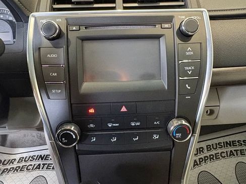 Used 2015 Toyota Camry LE FWD image 22