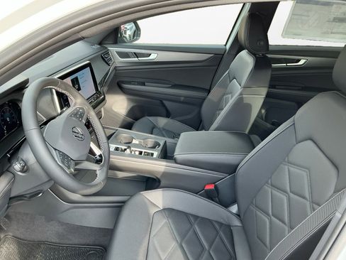 New 2026 Volkswagen Atlas Cross Sport SE image 9