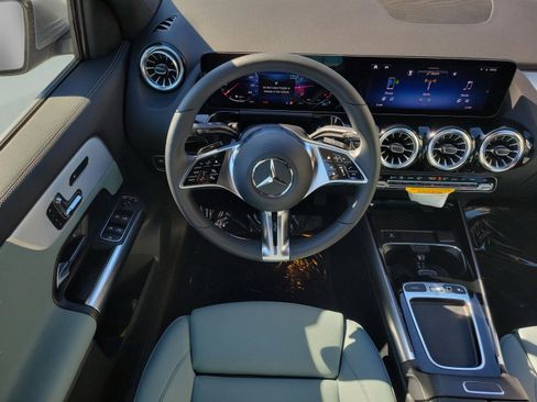 Certified 2026 Mercedes-Benz GLA 250 image 12