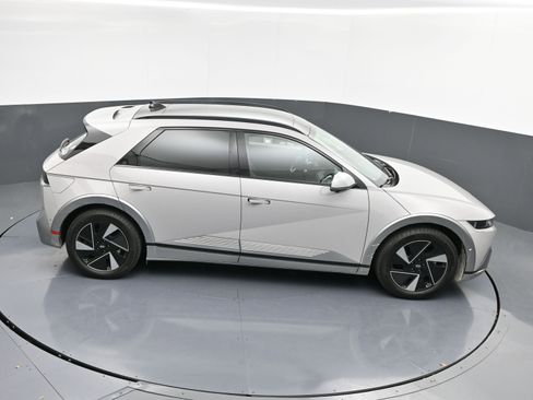 Used 2025 Hyundai Ioniq 5 Limited image 42