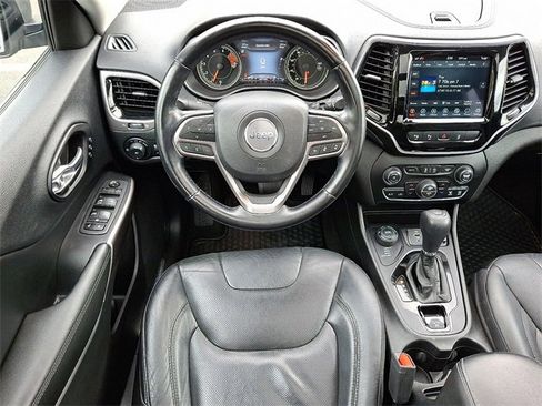 Used 2021 Jeep Cherokee Limited image 12