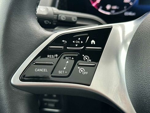 Used 2025 Mercedes-Benz GLB 250 image 29