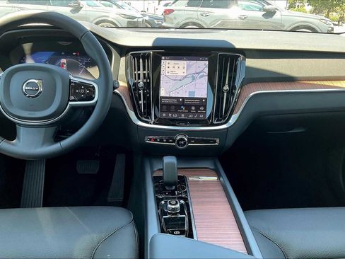 New 2026 Volvo V60 B5 Cross Country Plus w/ Climate Package image 9