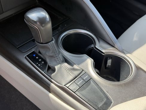 Used 2024 Toyota Camry SE FWD image 24
