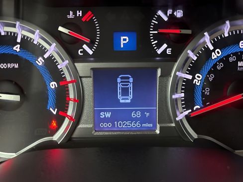 Used 2016 Toyota 4Runner SR5 Premium image 23