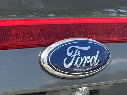 Used 2011 Ford Fusion SE w/ 201A Rapid Spec Order Code FWD image 14