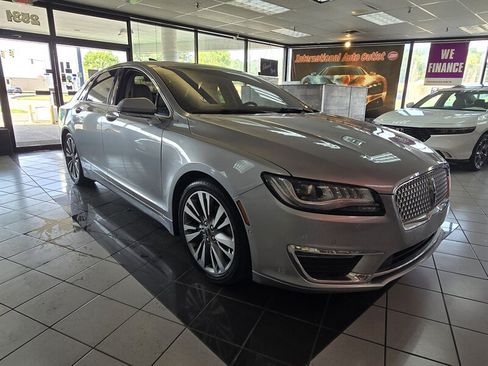 Used 2020 Lincoln MKZ Reserve w/ Elements Package FWD image 3