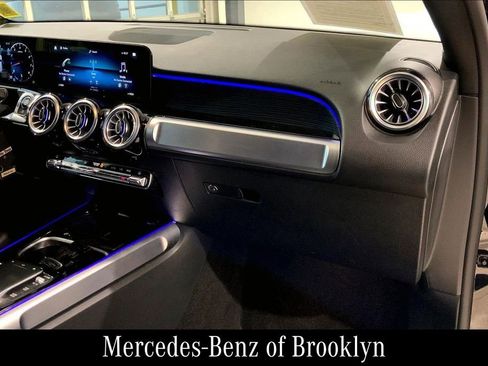 Certified 2023 Mercedes-Benz GLB 250 4MATIC image 19