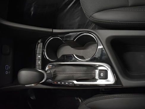 Used 2025 Buick Encore GX Preferred image 29