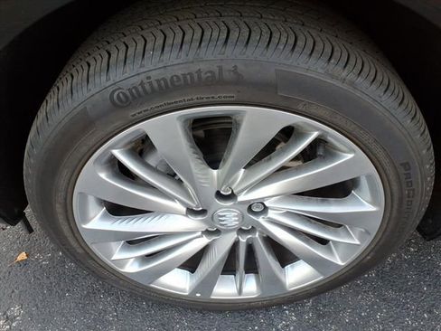 New 2025 Buick Envision Avenir image 13