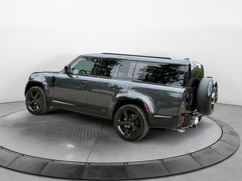 Used 2026 Land Rover Defender 130 V8 AWD/4WD image 5