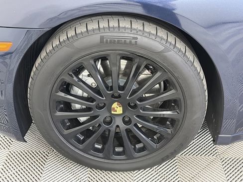 Used 2015 Porsche Panamera 4S image 8