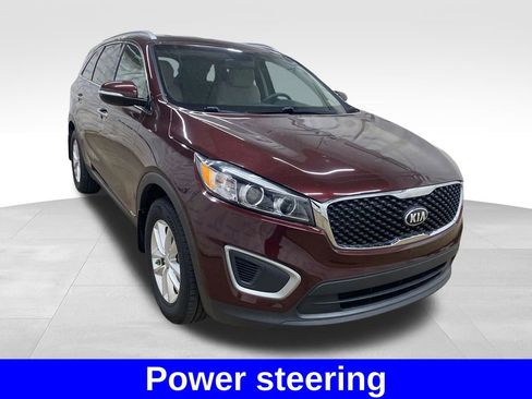 Used 2017 Kia Sorento AWD image 6