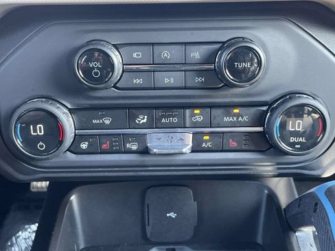 Used 2024 Ford Bronco Wildtrak AWD/4WD image 33