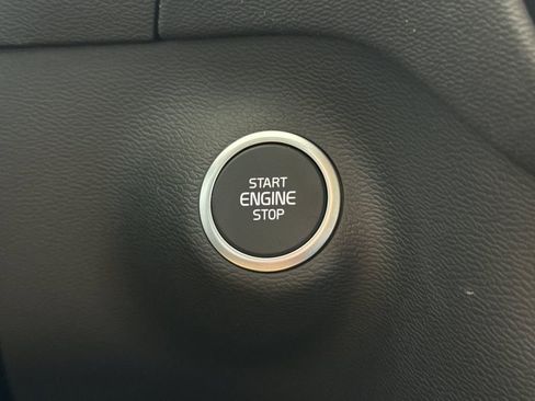 New 2026 Volvo XC40 B5 Ultra w/ Climate Package AWD/4WD image 22