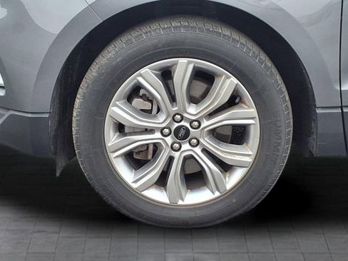 Certified 2024 Ford Edge Titanium image 10