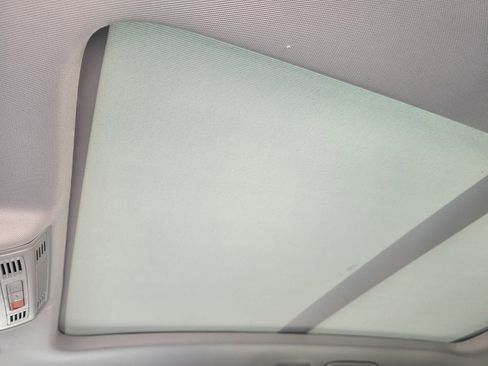 New 2026 Volkswagen Taos SEL image 18