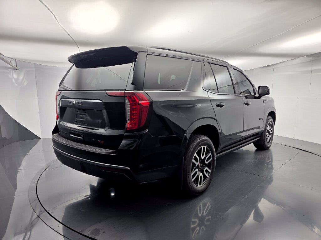 Used 2023 GMC Yukon AT4 w/ Technology Package AWD/4WD image 6