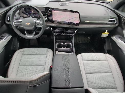 New 2026 Chevrolet Traverse High Country w/ LPO, Floor Liner Package image 5