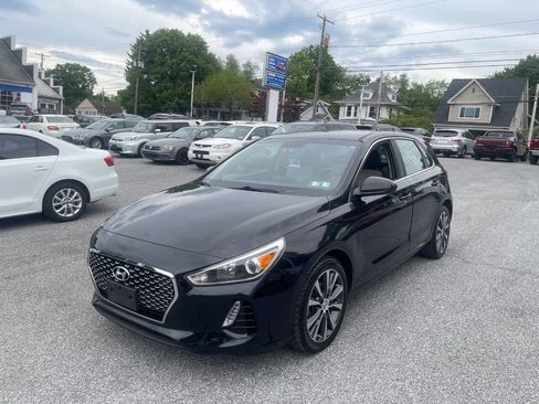 Used 2018 Hyundai Elantra GT FWD image 33