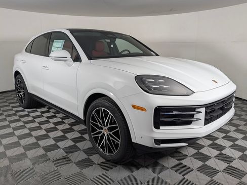 New 2026 Porsche Cayenne Coupe AWD/4WD image 9