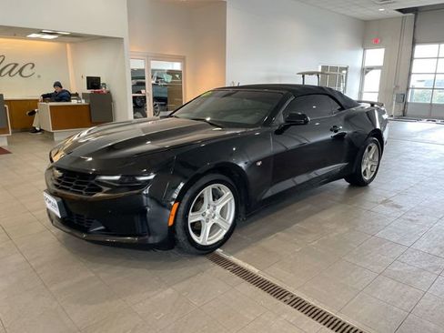 Used 2019 Chevrolet Camaro LT image 2