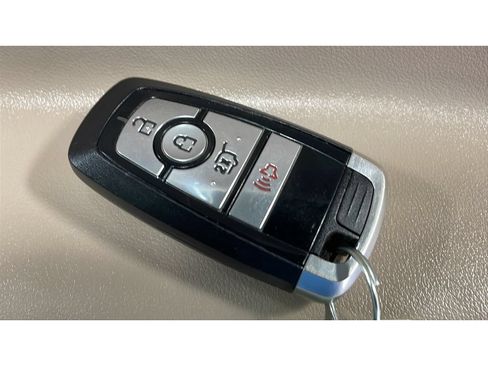 Used 2020 Ford Explorer XLT w/ Comfort Package AWD/4WD image 21