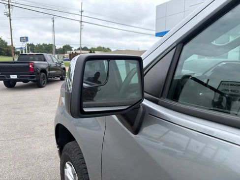 Used 2023 Chevrolet Silverado 1500 LT AWD/4WD image 44