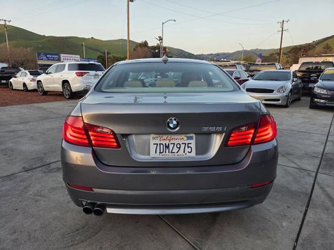 Used 2011 BMW 528i Sedan image 5