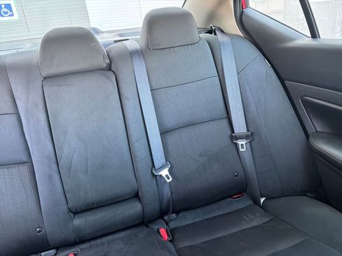 Used 2025 Nissan Altima 2.5 SV image 37