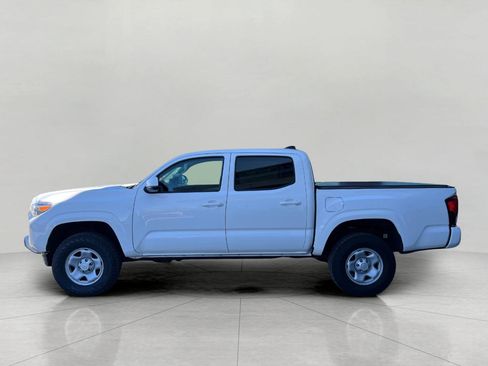 Used 2021 Toyota Tacoma SR image 7