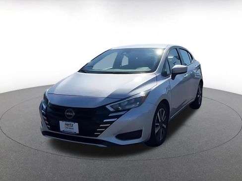 Used 2025 Nissan Versa SV FWD image 7