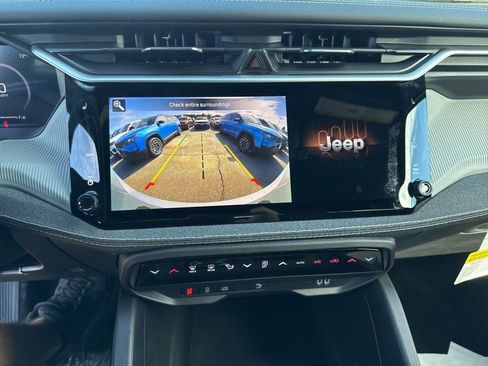 New 2026 Jeep Cherokee Laredo AWD/4WD image 13