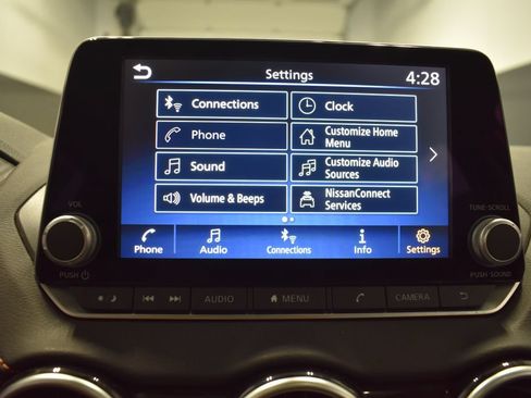 Used 2023 Nissan Sentra SR w/ SR Premium Package FWD image 21