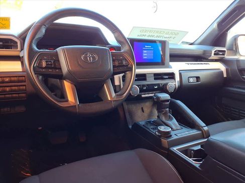 Certified 2024 Toyota Tacoma TRD Off-Road AWD/4WD image 9