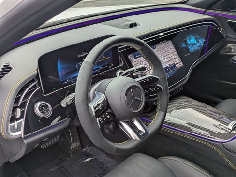 Used 2025 Mercedes-Benz E 53 AMG e 4MATIC Sedan image 14