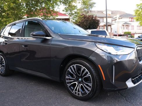 Used 2025 BMW X3 xDrive30i AWD/4WD image 1