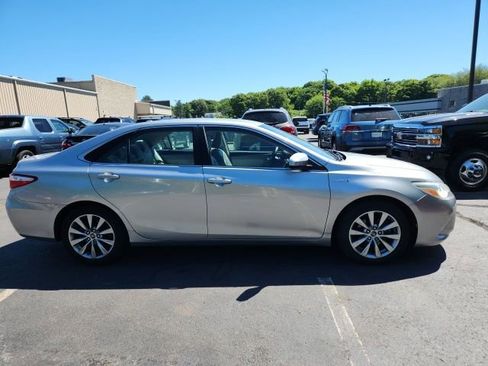 Used 2015 Toyota Camry XLE FWD image 4