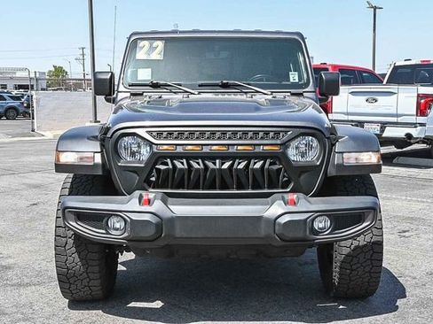 Used 2022 Jeep Gladiator Rubicon AWD/4WD image 2