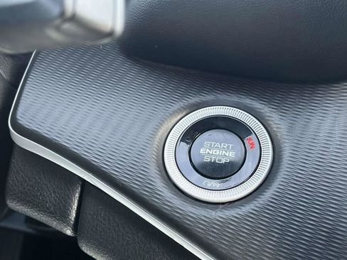 Used 2024 Jeep Grand Cherokee L Laredo image 34