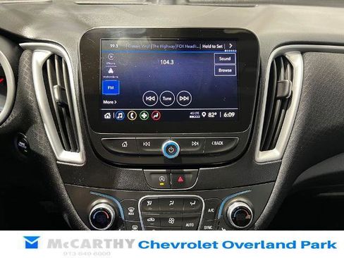 Used 2024 Chevrolet Malibu LT FWD image 20