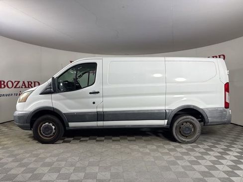 Used 2016 Ford Transit 250 130 Low Roof image 5